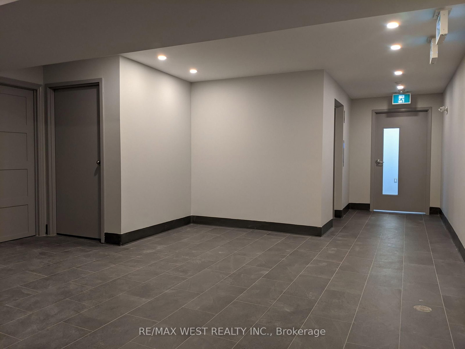 2920 Dufferin Street, Unit LL1 - Photo 15