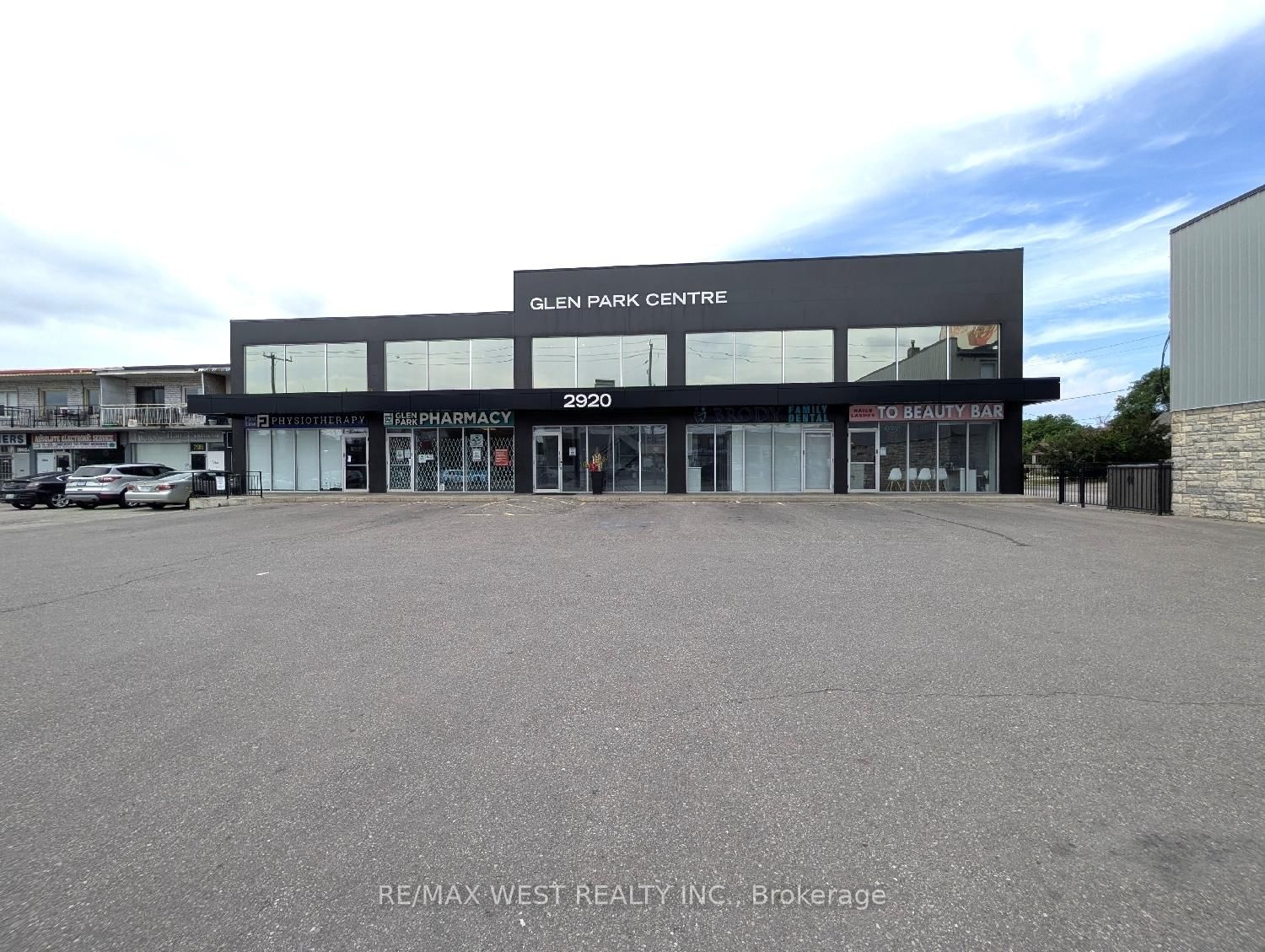 2920 Dufferin Street, Unit LL1 - Photo 3