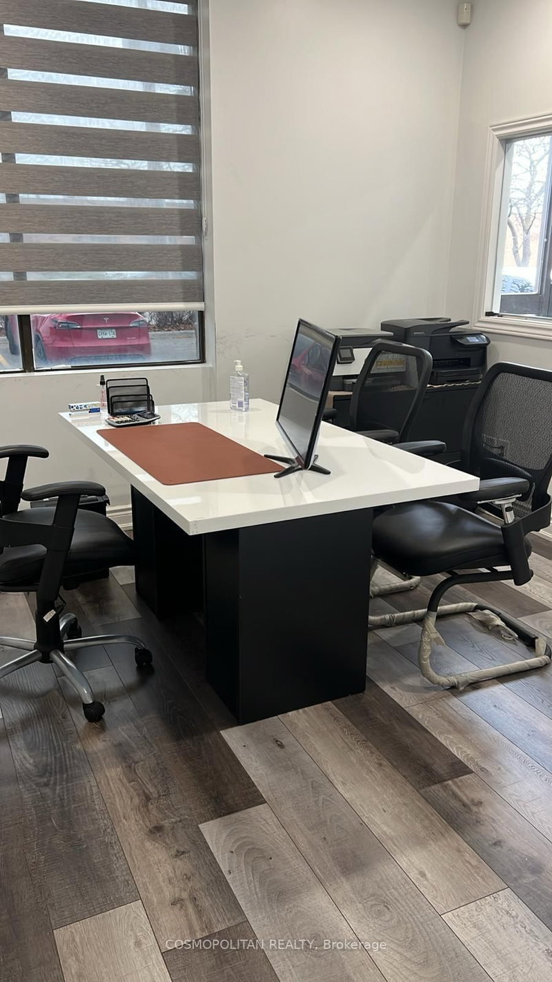 Unit14 - 2470 Lucknow Dr, Mississauga, L5S 1J9 | Image 2