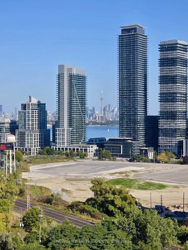 1906 - 185 Legion Road N