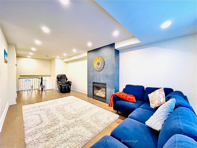 32B - 1084 Queen St W, Mississauga, L5H 4K4 | Image 3