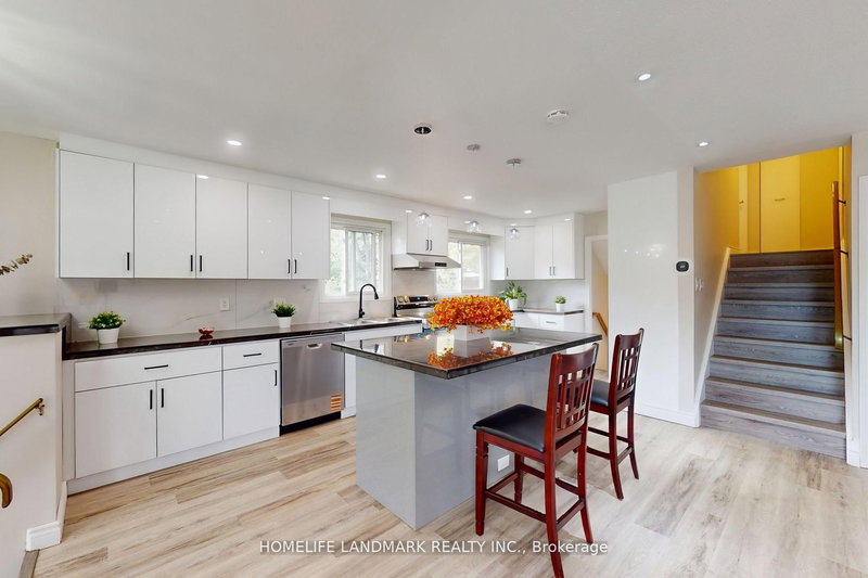 2203 Council Ring Rd, Mississauga, L5L 1B6 | Image 3