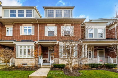 13 Compass Mississauga,ON L5G 4T8 — Photo 1