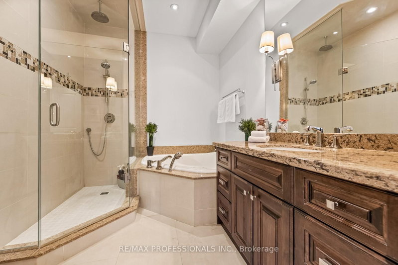 13 Compass Mississauga,ON L5G 4T8 — Photo 30