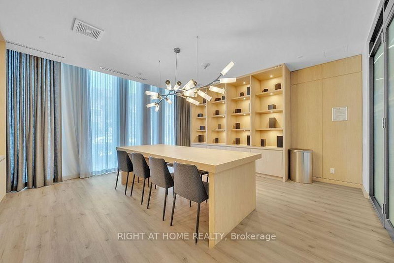 803 - 215 Veterans Dr S, Brampton, L7A 4S6 | Image 3