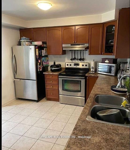 7 - 5725 Tenth Line W, Mississauga, L5M 0P7 | Image 2