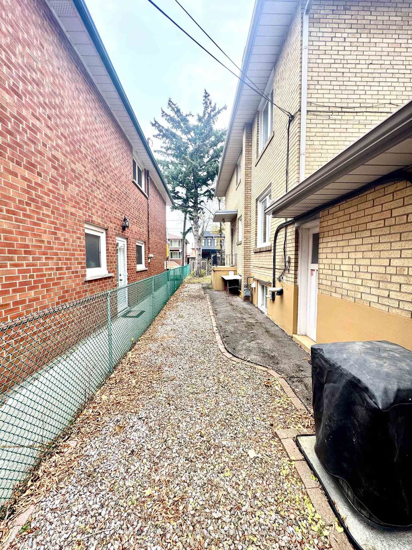 Listing Image 17