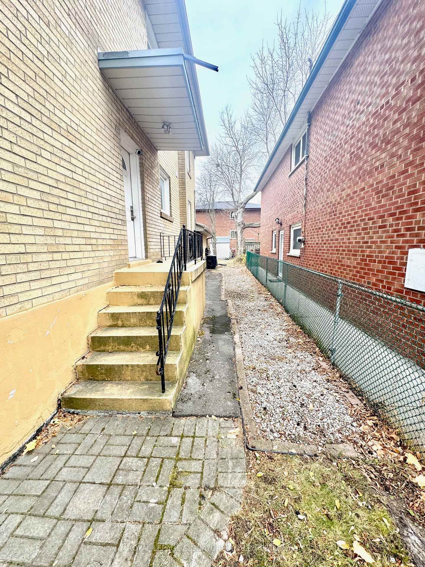 Listing Image 18