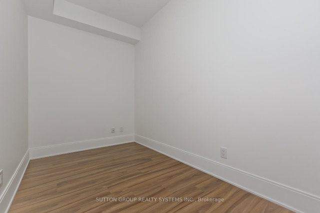 1605 - 330 Burnhamthorpe Road W
