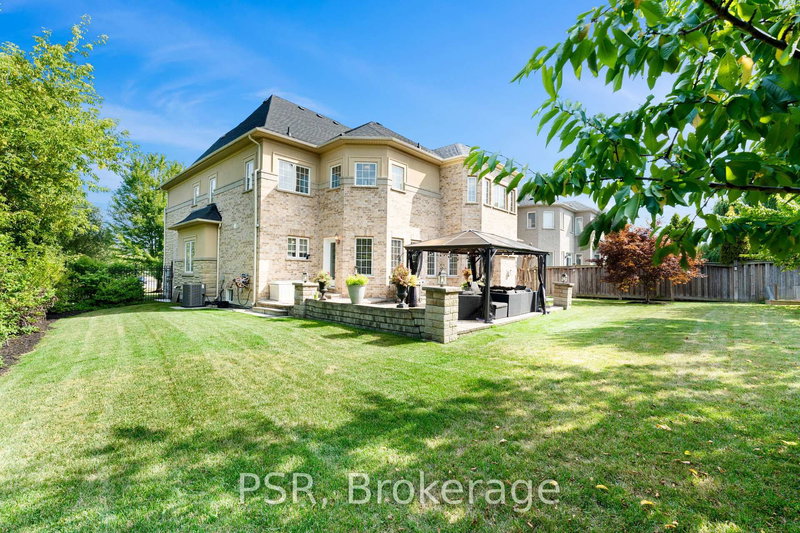 26 Louvain Dr, Brampton, L6P 1W6 | Image 2