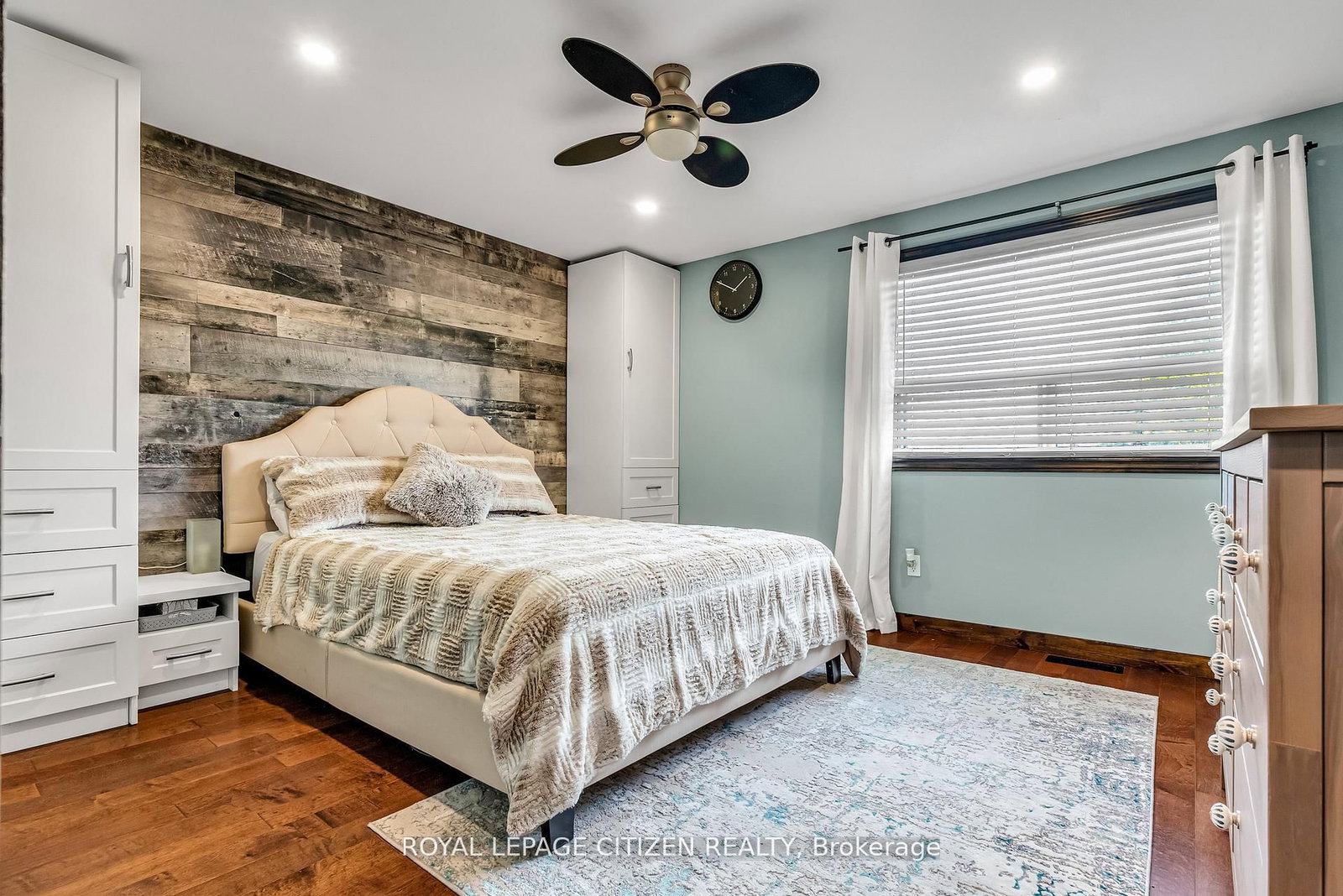 Semi-Detached House sold at 7567 Wildfern Drive, Mississauga, Ontario, L4T 3P7 - Malton - MLS: W12598808