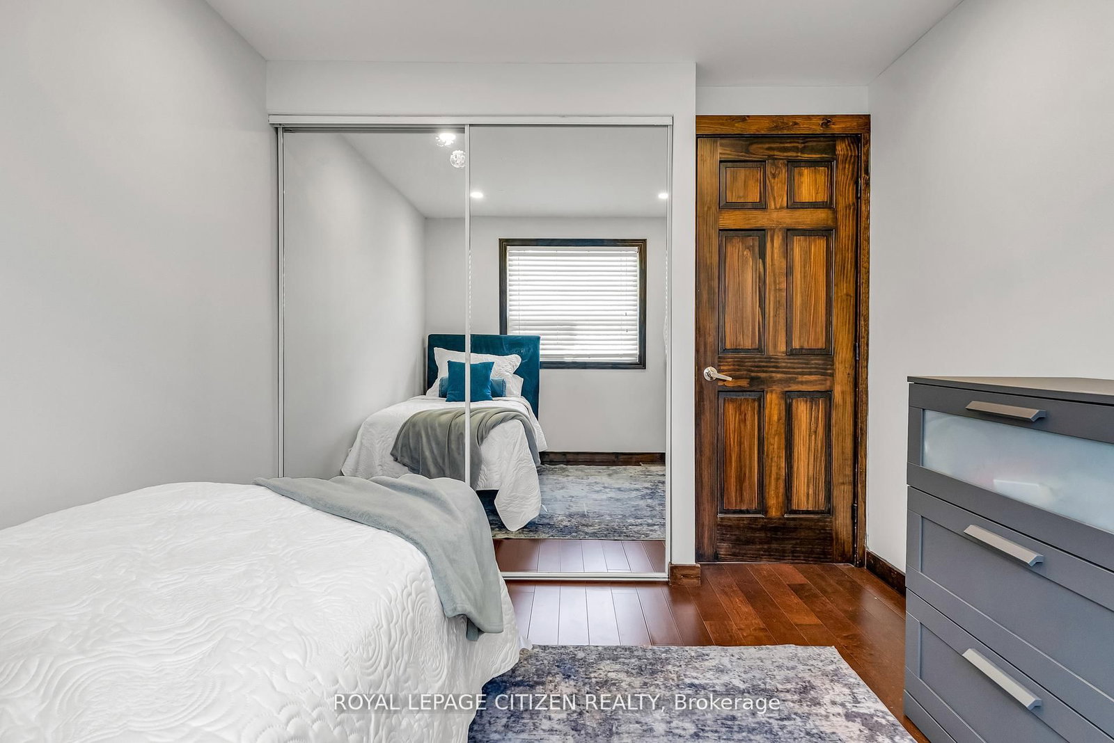 Semi-Detached House sold at 7567 Wildfern Drive, Mississauga, Ontario, L4T 3P7 - Malton - MLS: W12598808