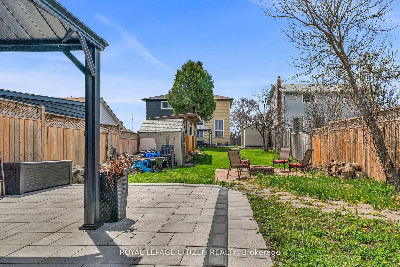 Semi-Detached House sold at 7567 Wildfern Drive, Mississauga, Ontario, L4T 3P7 - Malton - MLS: W12598808