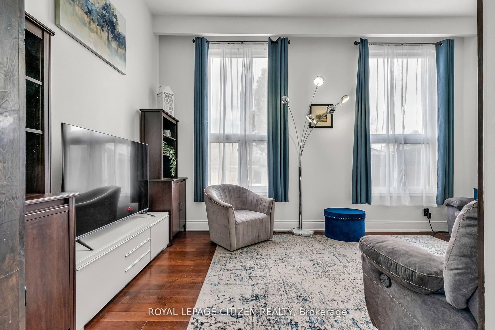 Semi-Detached House sold at 7567 Wildfern Drive, Mississauga, Ontario, L4T 3P7 - Malton - MLS: W12598808