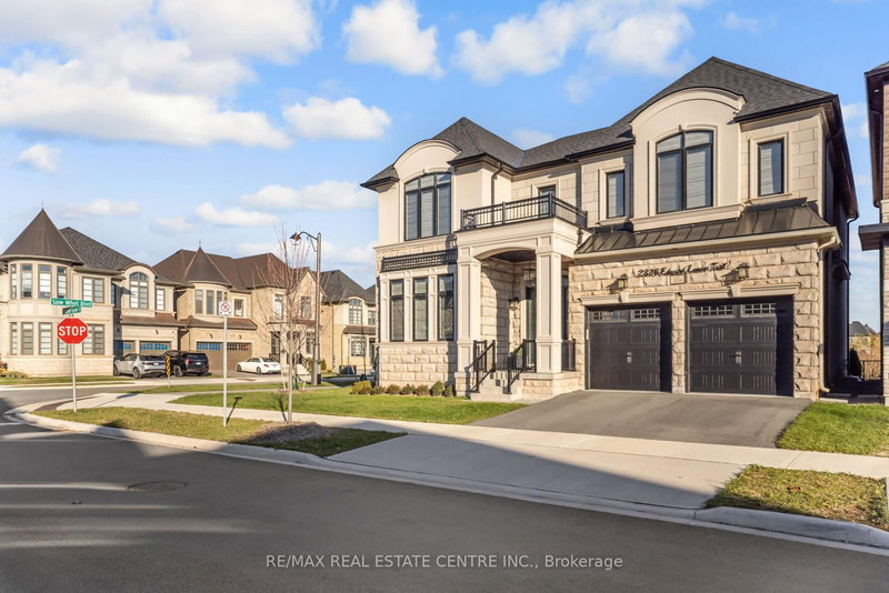2336 Edward Leaver Tr, Oakville, L6M 5M7 | Image 2