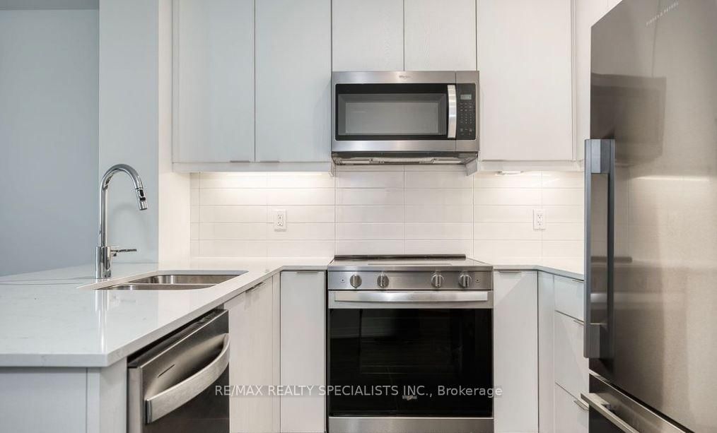 15 Watergarden Drive, Unit 507 - Photo 4