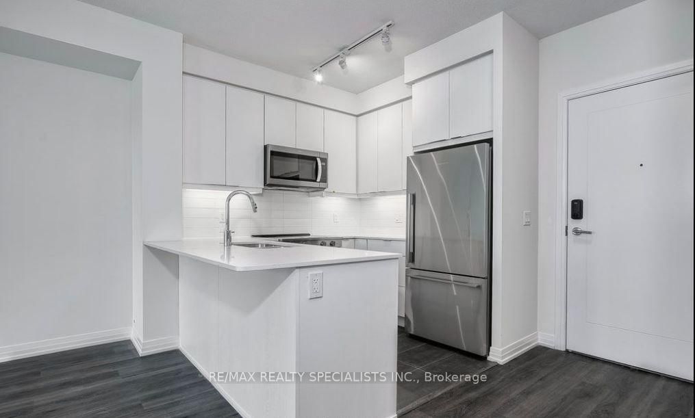 15 Watergarden Drive, Unit 507 - Photo 6