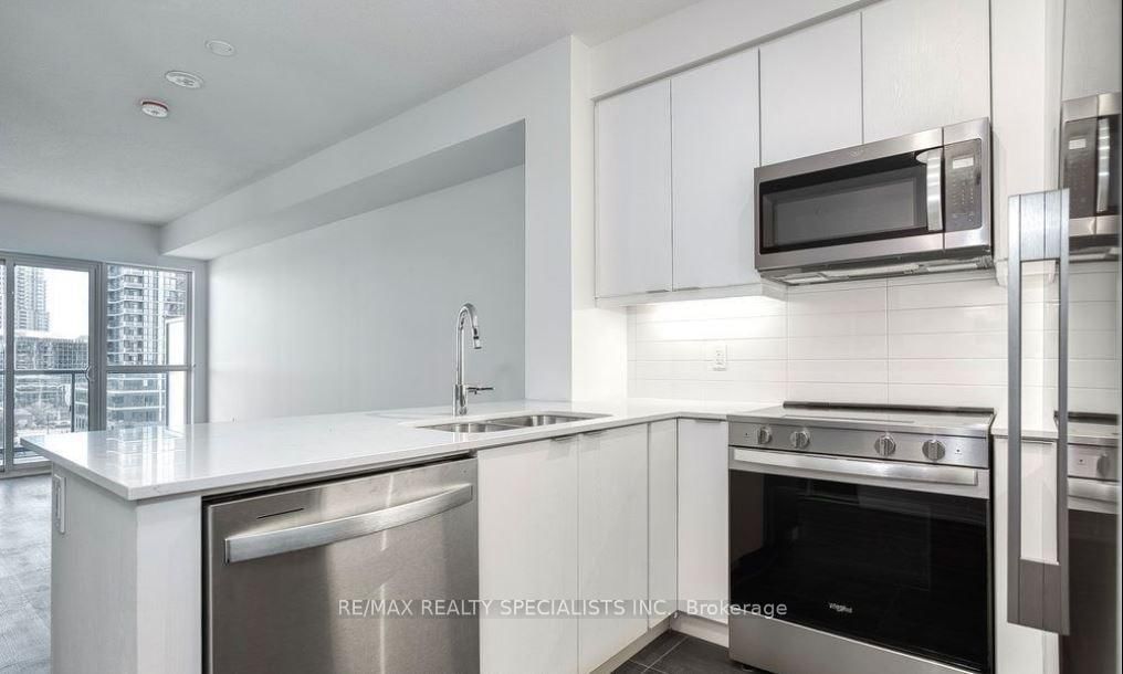 15 Watergarden Drive, Unit 507 - Photo 7