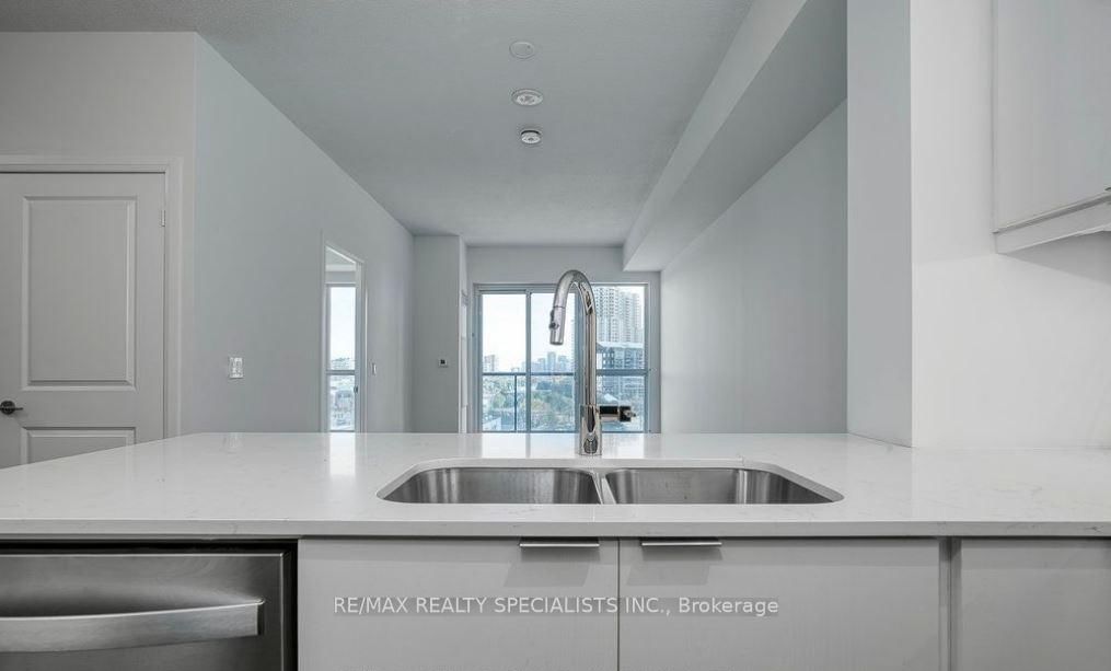 15 Watergarden Drive, Unit 507 - Photo 8