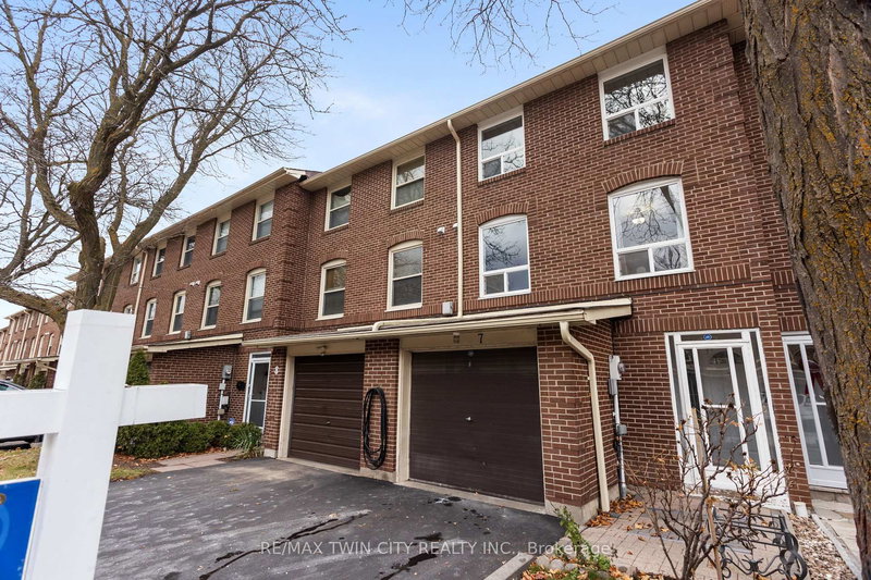 7 Eden Park Dr, Brampton, L6T 3A5 | Image 3