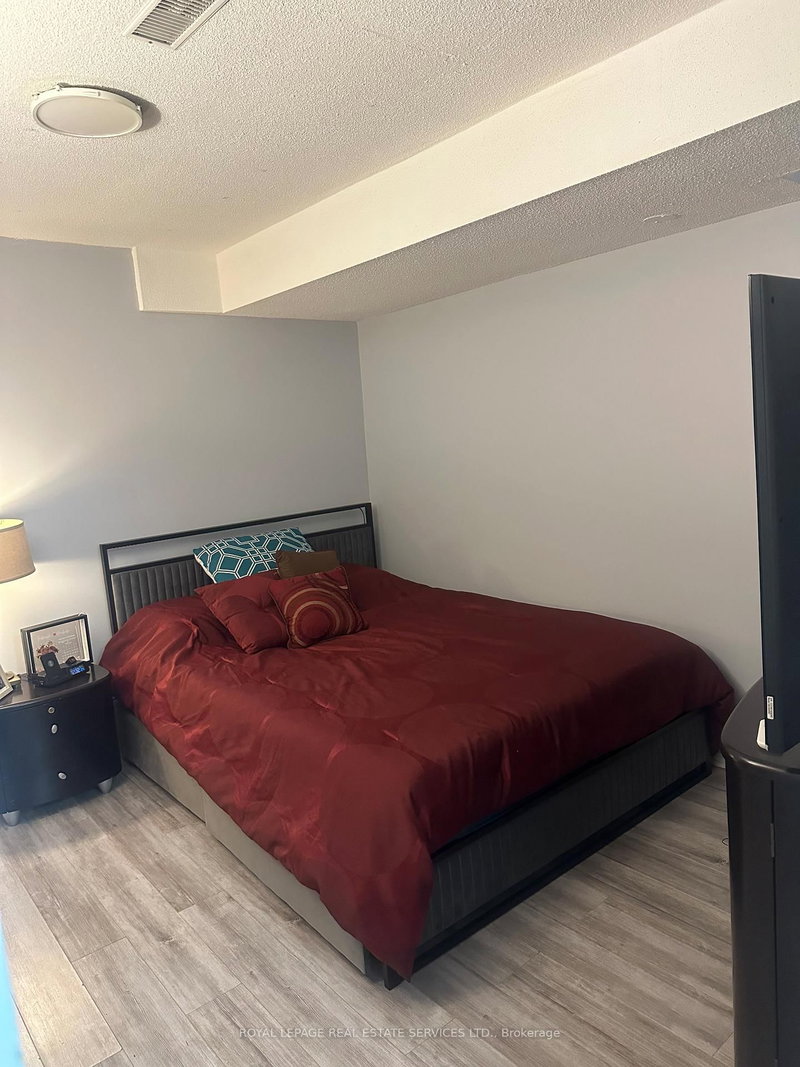 Bsmt - 79 Breton Ave, Mississauga, L4Z 4K5 | Image 2