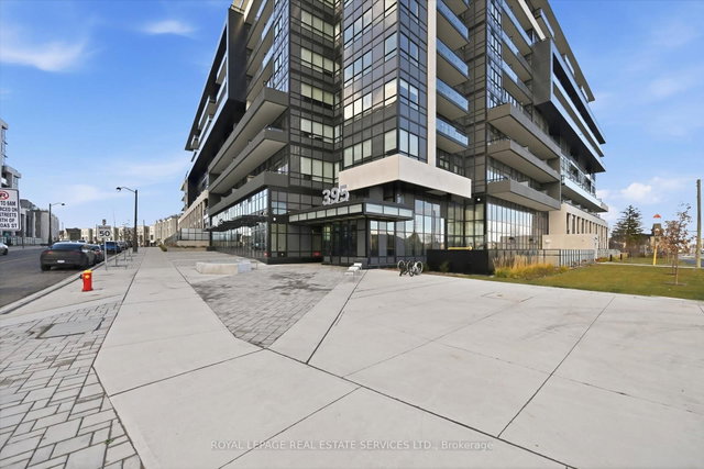 603 - 395 Dundas Street W