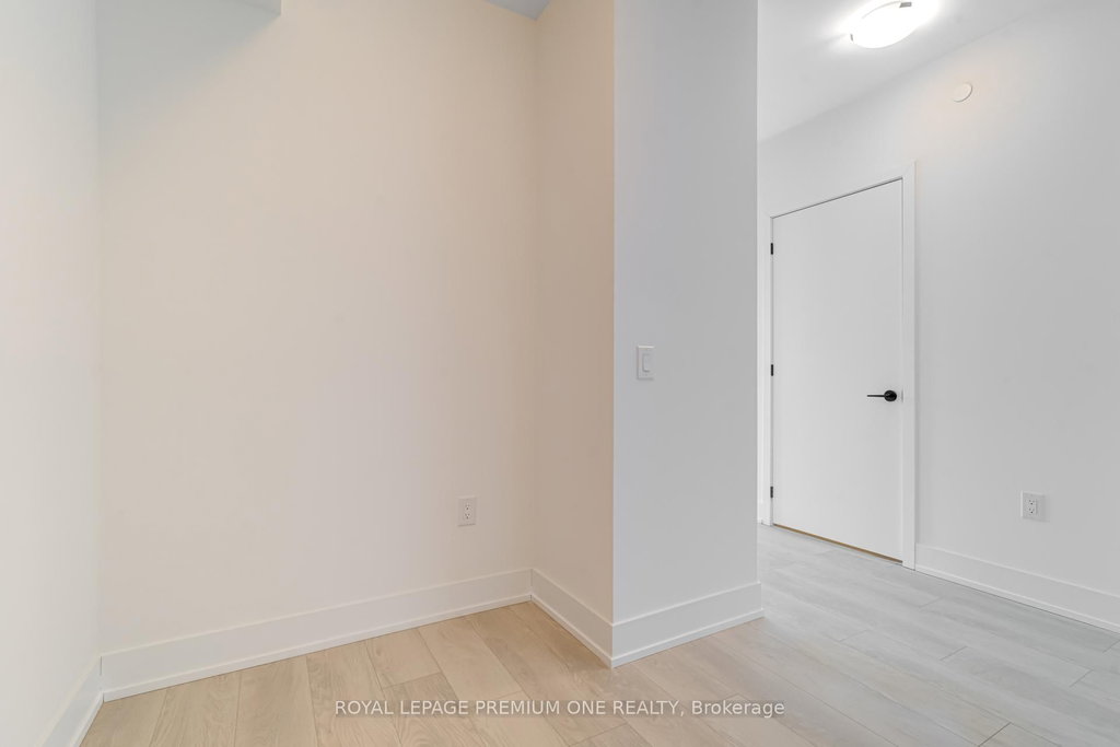 406 - 2450 Old Bronte Road 5
