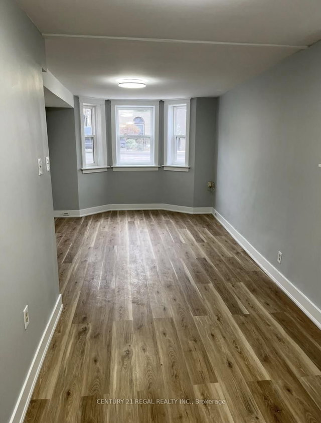 1 - 1502 King Street W