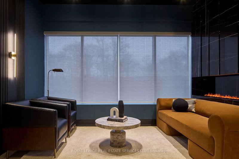 206 - 3475 Rebecca St, Oakville, L6L 6X9 | Image 2