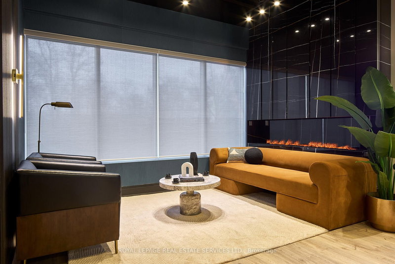 206 - 3475 Rebecca St, Oakville, L6L 6X9 | Image 3