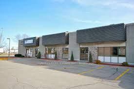 7 - 2470 Lucknow Dr, Mississauga, L5S 1J9 | Image 2