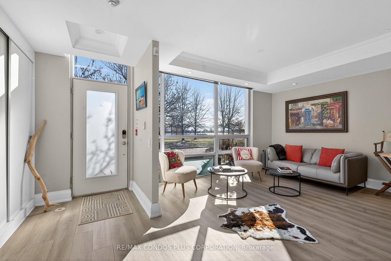 Th125 - 5 Marine Parade Dr, Toronto, M8V 4B4 | Image 2