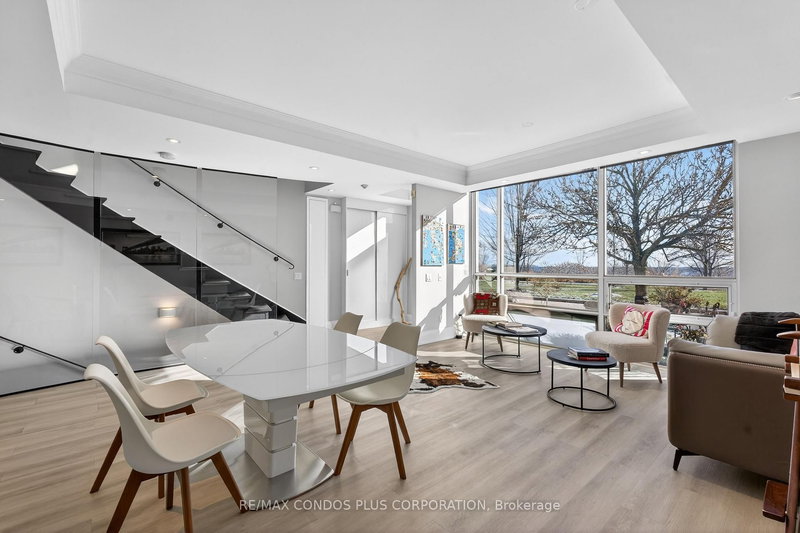 Th125 - 5 Marine Parade Dr, Toronto, M8V 4B4 | Image 3