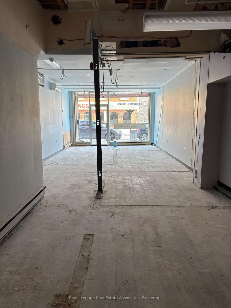 108 Main St S, Halton Hills, L7G 3E4 | Image 2