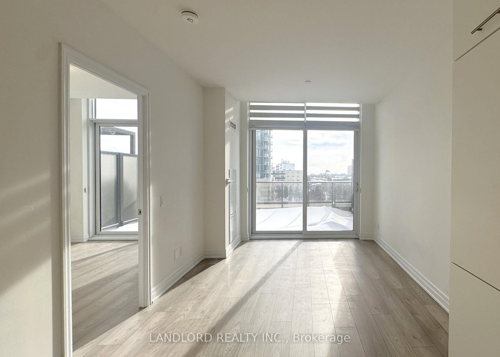 36 Elm Drive W, Unit 502 - Photo 5