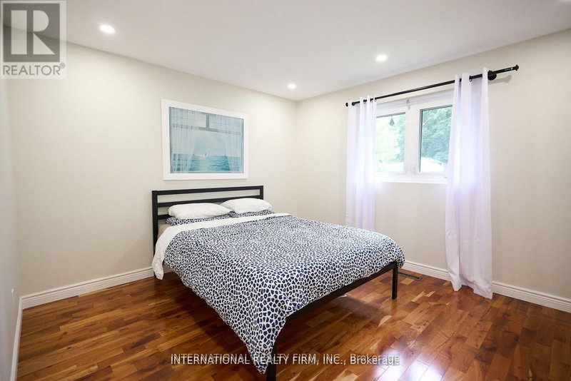 2292 Devon Rd, Oakville, L6J 5R4 | Image 3