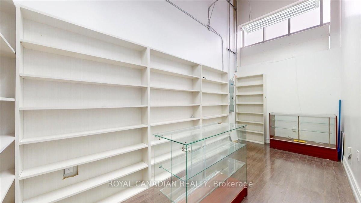 7215 Goreway Drive N, Unit 2A04 - Photo 4