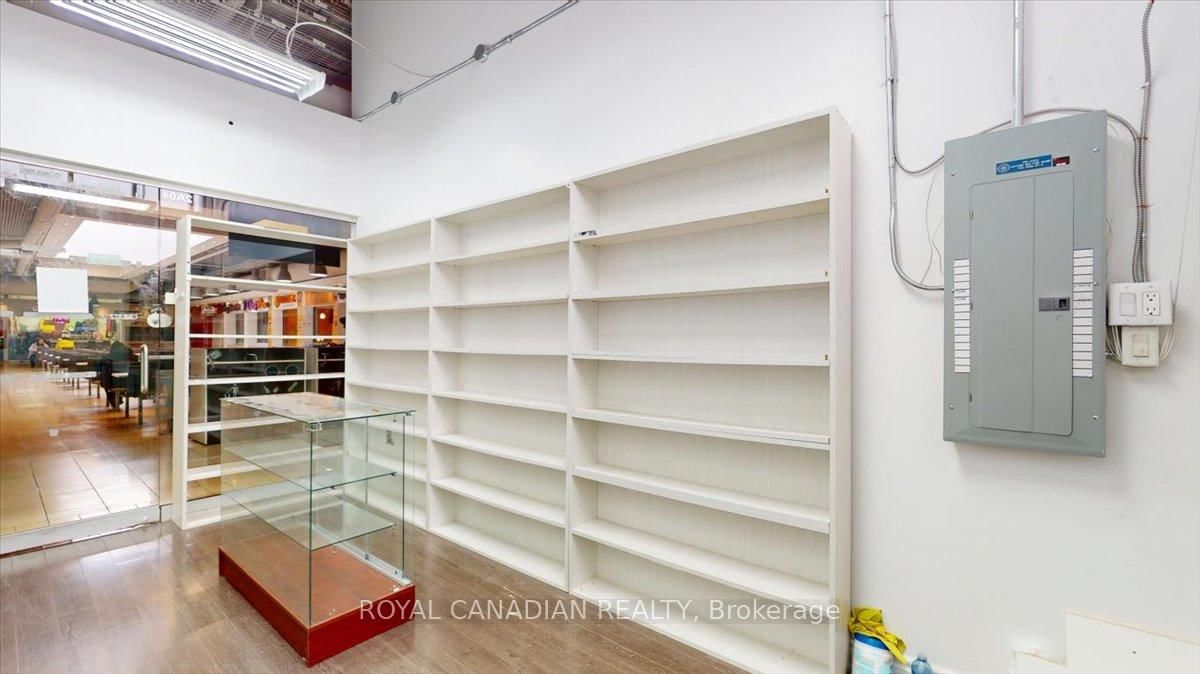 7215 Goreway Drive N, Unit 2A04 - Photo 7