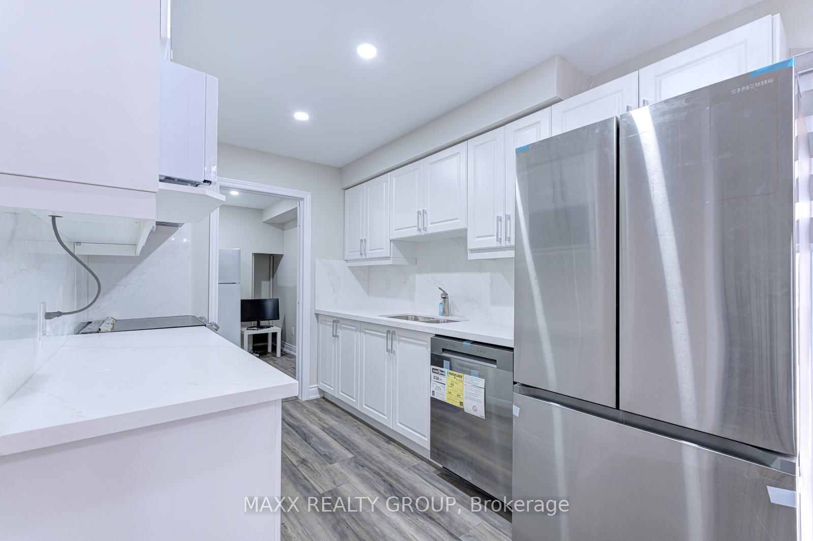 Semi-Detached House for sale at 109 Woodsend Ru, Brampton, Ontario, L6Y 4H7 - Fletcher's Creek South - MLS: W12615184