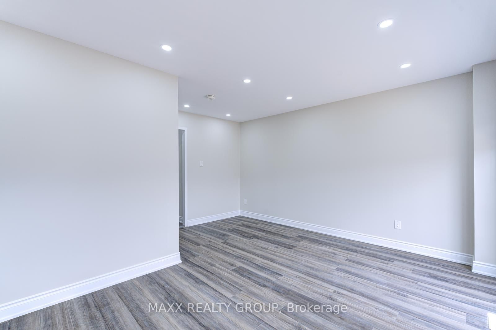 Semi-Detached House for sale at 109 Woodsend Ru, Brampton, Ontario, L6Y 4H7 - Fletcher's Creek South - MLS: W12615184