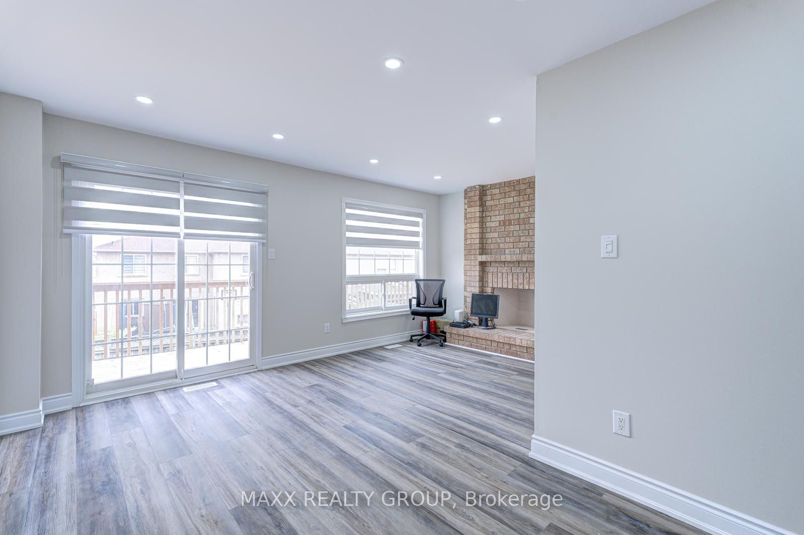 Semi-Detached House for sale at 109 Woodsend Ru, Brampton, Ontario, L6Y 4H7 - Fletcher's Creek South - MLS: W12615184