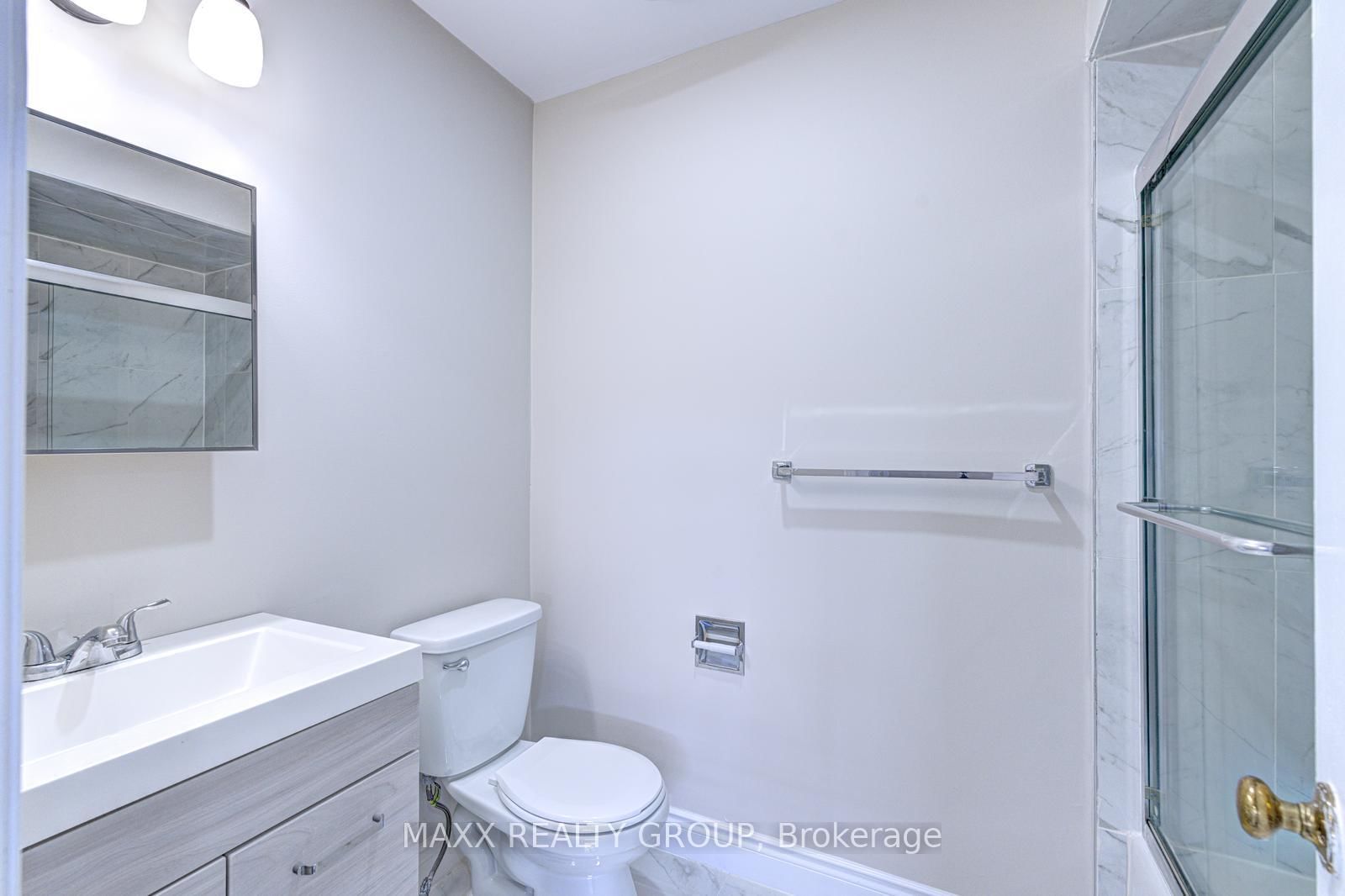 Semi-Detached House for sale at 109 Woodsend Ru, Brampton, Ontario, L6Y 4H7 - Fletcher's Creek South - MLS: W12615184