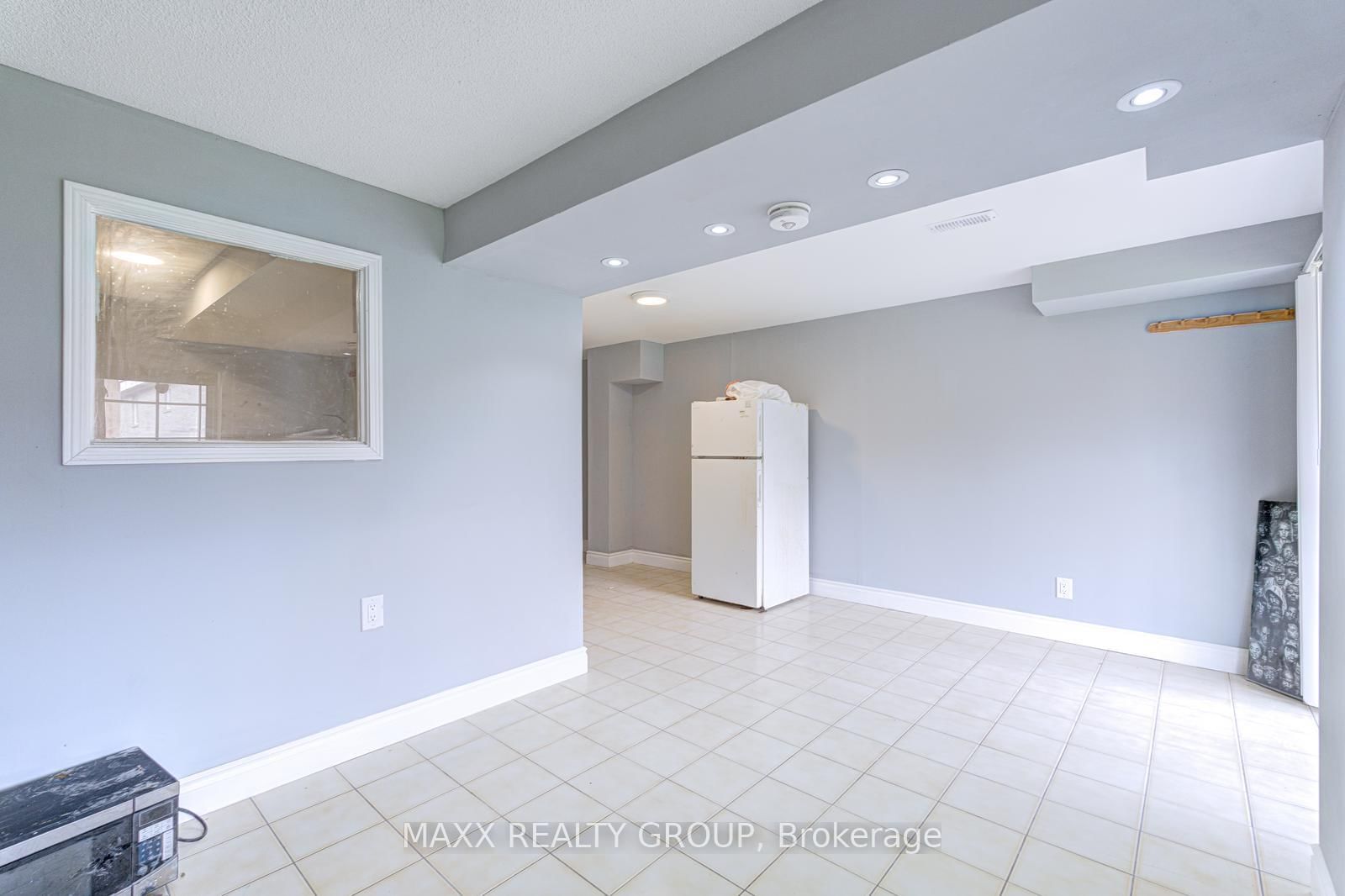 Semi-Detached House for sale at 109 Woodsend Ru, Brampton, Ontario, L6Y 4H7 - Fletcher's Creek South - MLS: W12615184