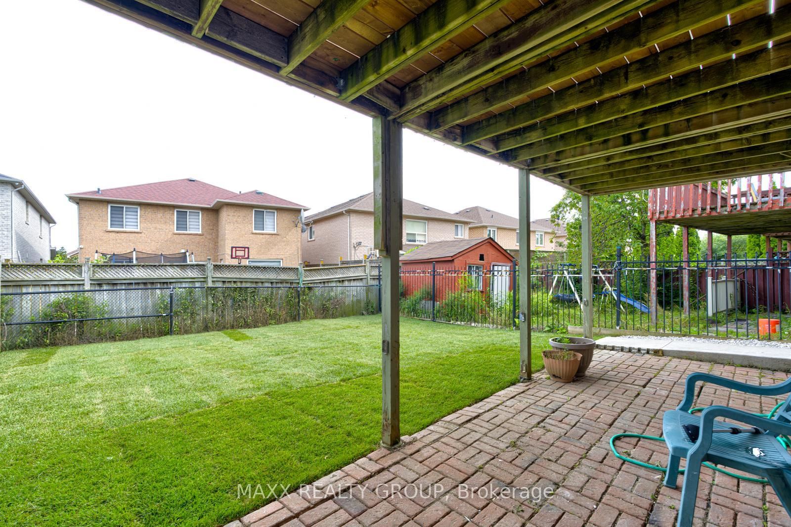 Semi-Detached House for sale at 109 Woodsend Ru, Brampton, Ontario, L6Y 4H7 - Fletcher's Creek South - MLS: W12615184