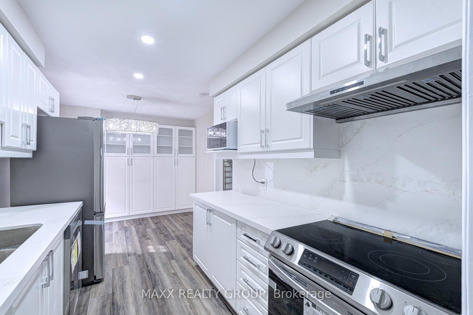 Semi-Detached House for sale at 109 Woodsend Ru, Brampton, Ontario, L6Y 4H7 - Fletcher's Creek South - MLS: W12615184