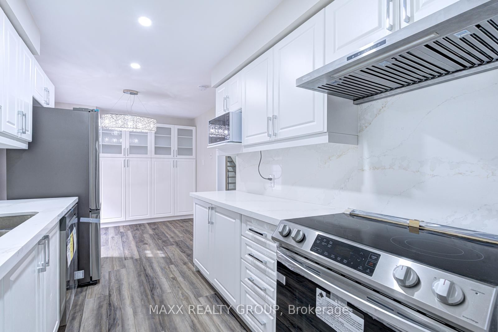 Semi-Detached House for sale at 109 Woodsend Ru, Brampton, Ontario, L6Y 4H7 - Fletcher's Creek South - MLS: W12615184