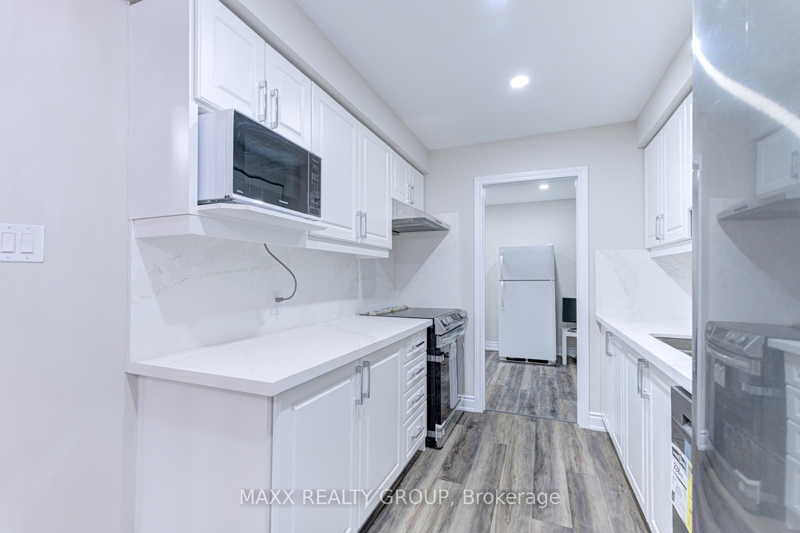 Semi-Detached House for sale at 109 Woodsend Ru, Brampton, Ontario, L6Y 4H7 - Fletcher's Creek South - MLS: W12615184