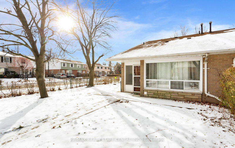 1 Tindale Rd, Brampton, L6V 2G8 | Image 3