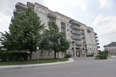 7 Dayspring Brampton,ON L6P 1C1 — Photo 1
