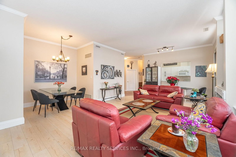 7 Dayspring Brampton,ON L6P 1C1 — Photo 12
